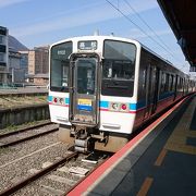 琴平駅→高松駅間を利用しました