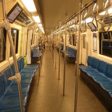 終点なので全員降車する