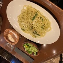 海老とインゲンのジェノベーゼスパゲッティ