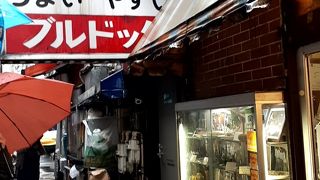 路地裏の名店