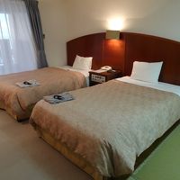 客室にはベッドが二つ