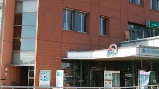 サークル状の歩道橋から横浜の絶景が！！