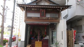 延命講を組織し守っています