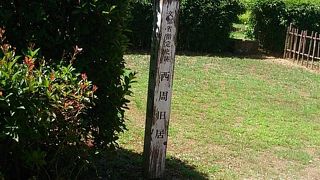 茅葺屋根がきれいです