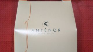 正統派の神戸の洋菓子店