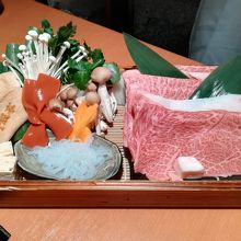 とろけるお肉