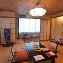 一般和室では最上階になる7階和室。広くて綺麗です。