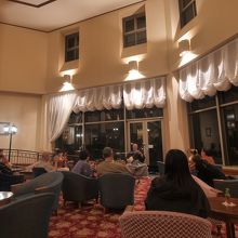 食後の三味線生演奏。これは素晴らしかったです！