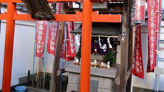 忠臣蔵に関係ある由緒ある稲荷神社