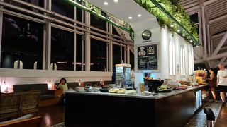 デンパサール空港のプレミアラウンジ