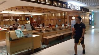 プーティエン (パークウェイ パレード店)