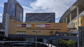 大型ショッピングモール