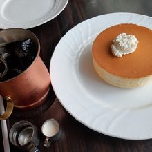 最後のパンケーキとコーヒーは自分たちの好みとは少し違うかな。