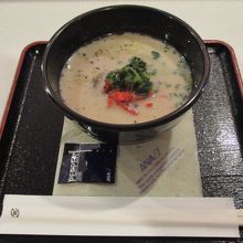 羽田空港国際線 ANAラウンジ (110番ゲート付近)