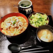 とても美味しかった親子丼定食です　お勧めします