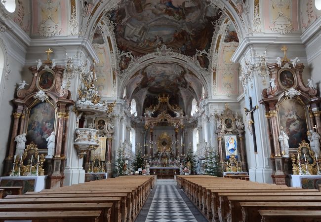 ウィルテン修道院付属教会 