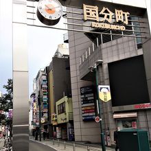 流石昼間は閑散としている