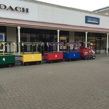 子供用にトレインが走っていました