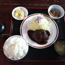 ハンバーグランチ