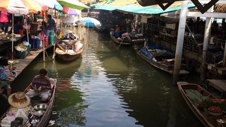 タリンチャン水上マーケット 