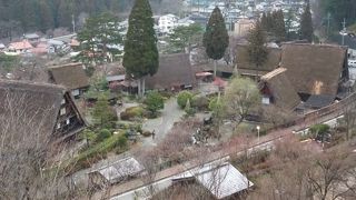 白川郷などから移設した観光施設