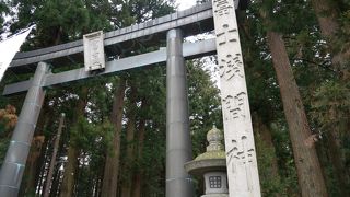 神秘的な神社