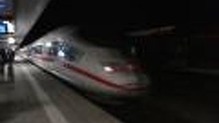 ミュンヘン方面へは数多く。その他方面は２時間に１本も