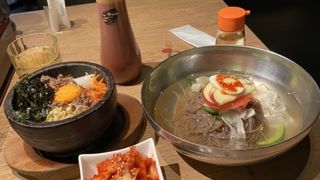 石焼ビビンバと韓国冷麺のセットランチ！