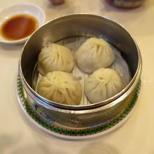 小籠包、サイズが大きく、スープがたっぷり