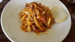 ワインバー ヨロ 