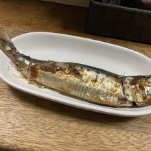お通し（イワシ焼き）