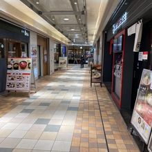 朝のエキュート品川