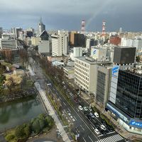 部屋から富山駅方向を見る