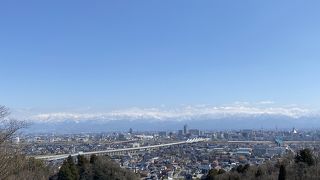 立山連峰が広範囲に眺められる