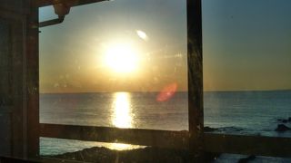 音楽と夕陽と珈琲。そして猫と