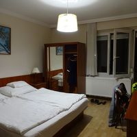 二部屋のうち大きいほうの部屋です。