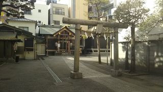 練馬駅近くにひっそり建つ有名な神社