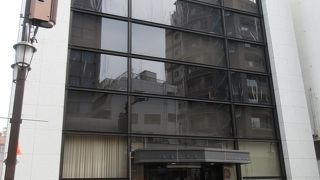 こじんまりしたホールです