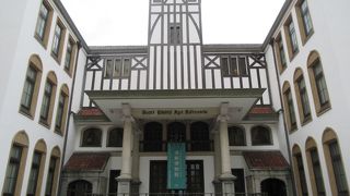 蔵書の多さにびっくりです