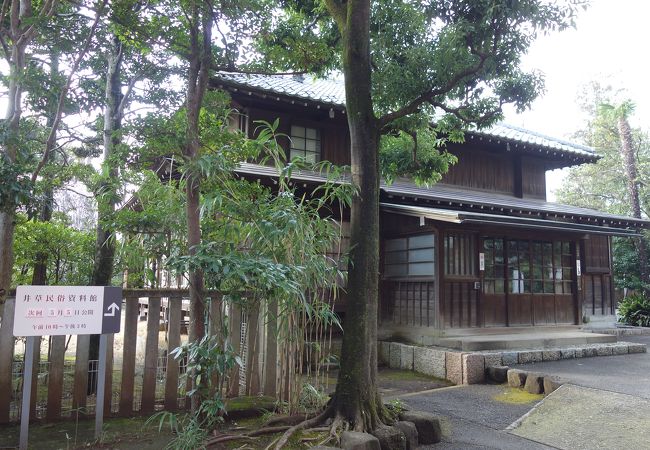 開館日がかなり限定されています