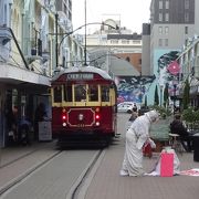 歴史は１００年近くある古い街並みとのことです