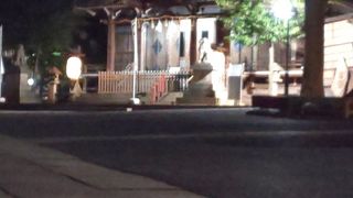 夜でも参拝可能