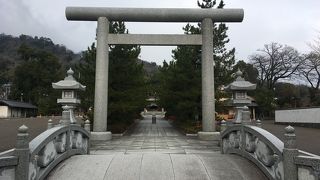 本日は雨で寒いからか、人も疎ら