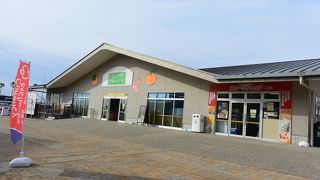 マリーナシティ内にあります。