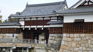 二の丸へと通じる立派な門