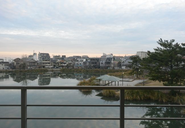 住宅街の中の静かな温泉