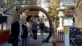 まるで大仏のよう