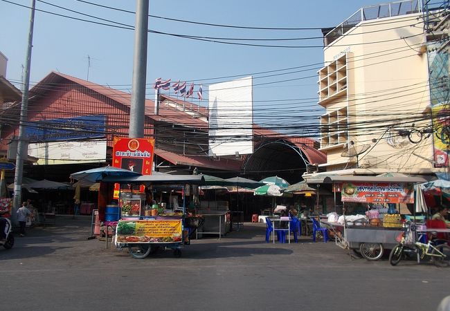 フアロー市場