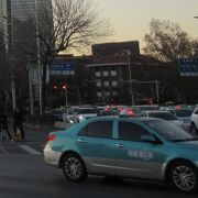 上海などに比べて流しのタクシーが多い。