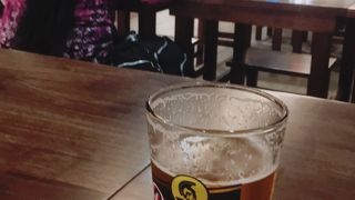 銘柄にこだわらなきゃ、水の値段に近いでビールが飲めますね！